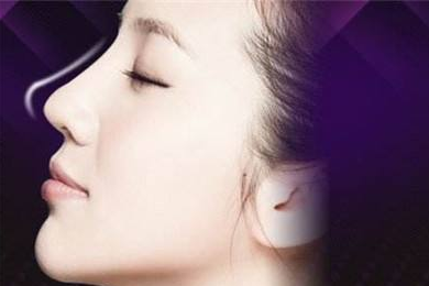 <a href='/zz/' target='_blank'><u>鄭州美萊</u></a>玻尿酸隆鼻怎么樣？